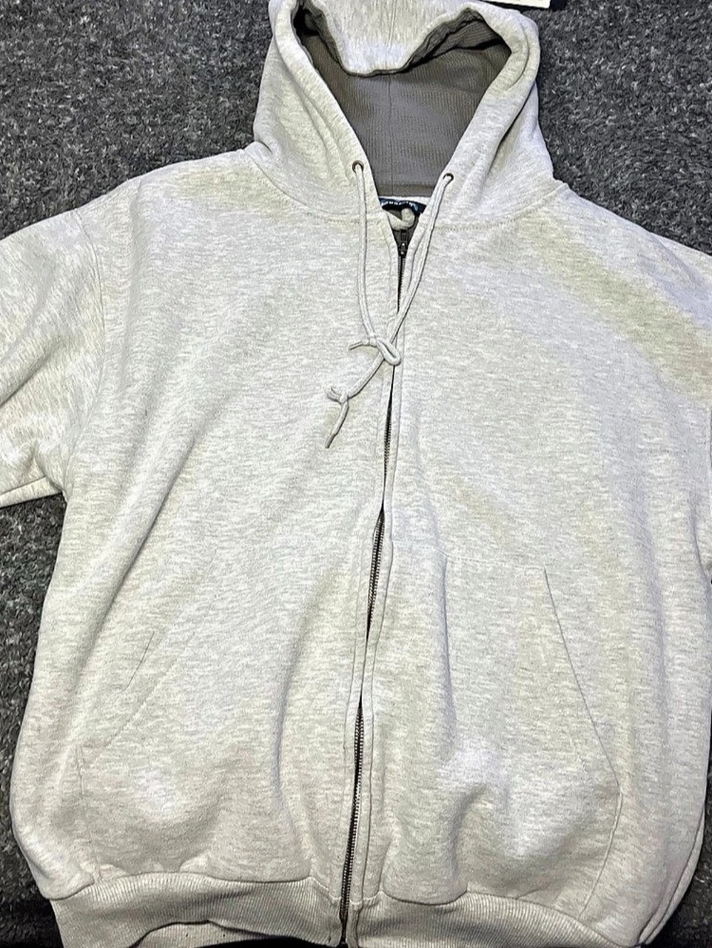 Tri-Mountain Gray Zip-Up Hoodie Size Medium